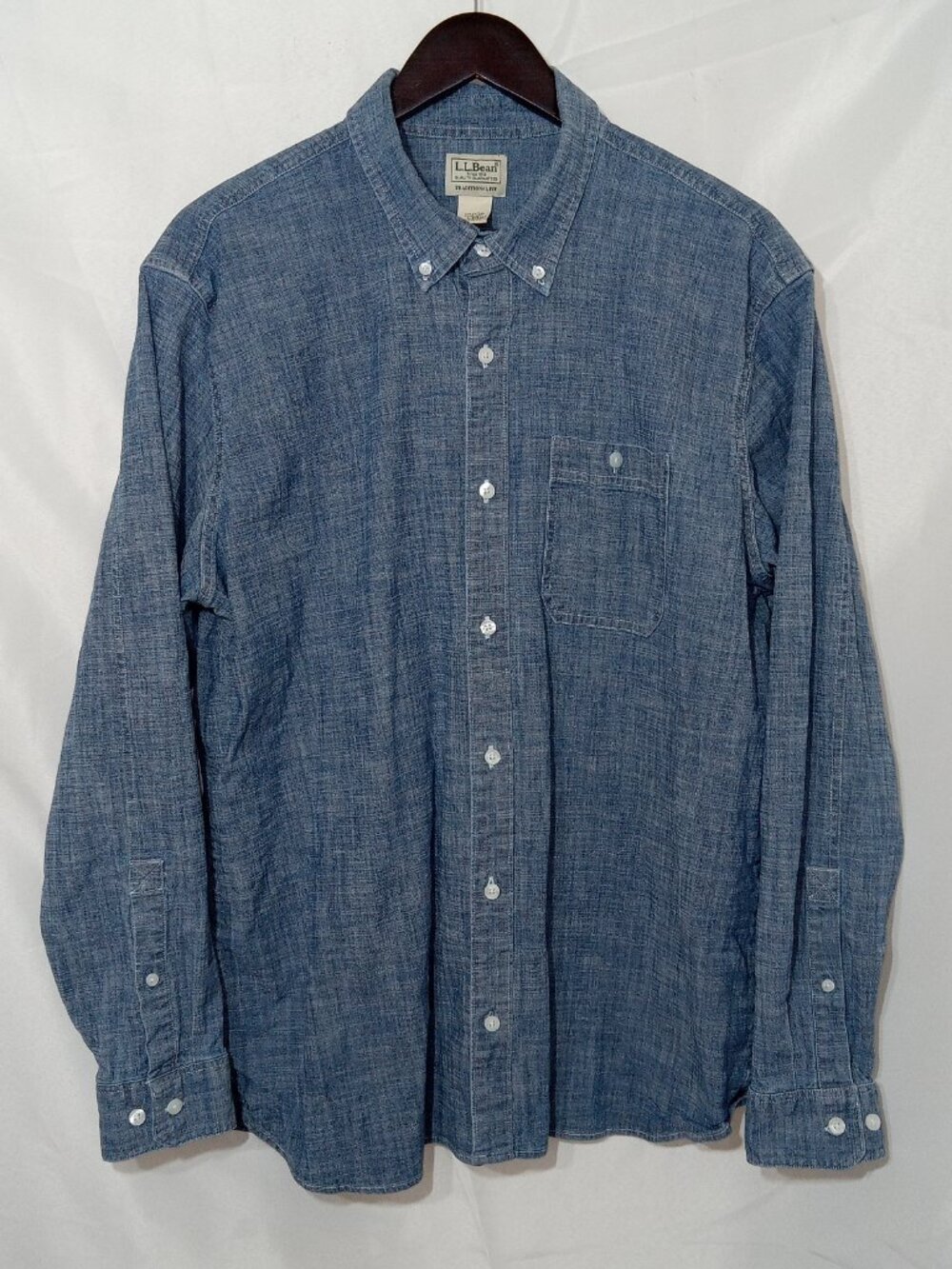 LL Bean Shirt Mens L Blue Denim Button Down Traditional Fit Chambray Outdoors - Picture 2 of 12